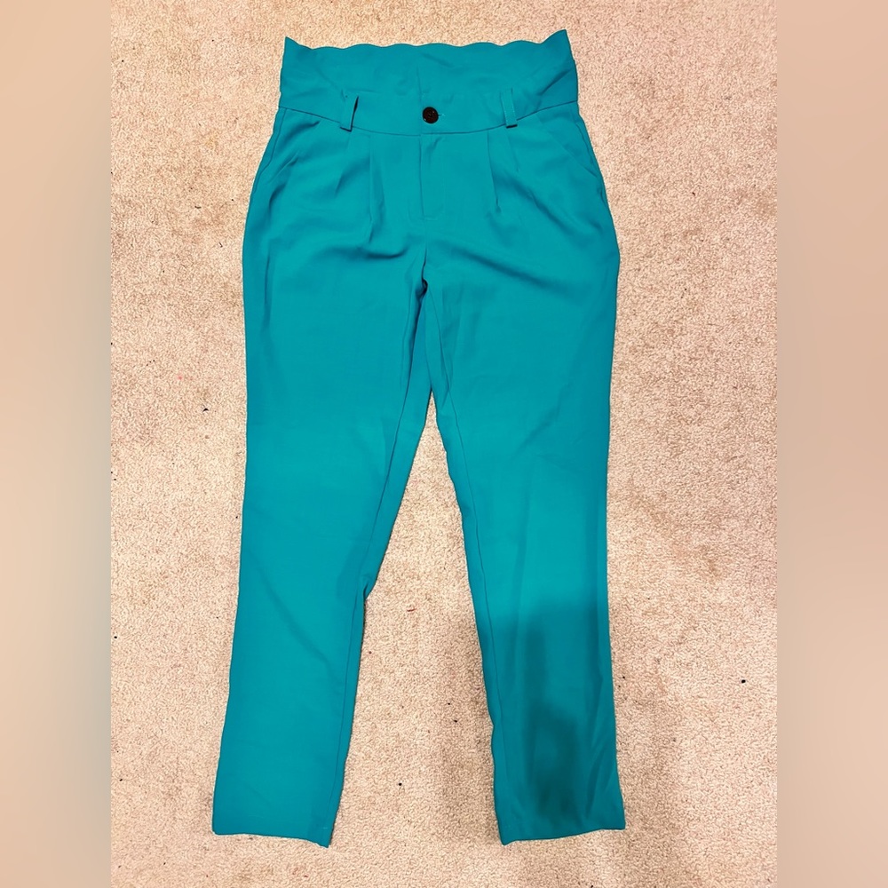 Fun stylish green trousers, great fit.